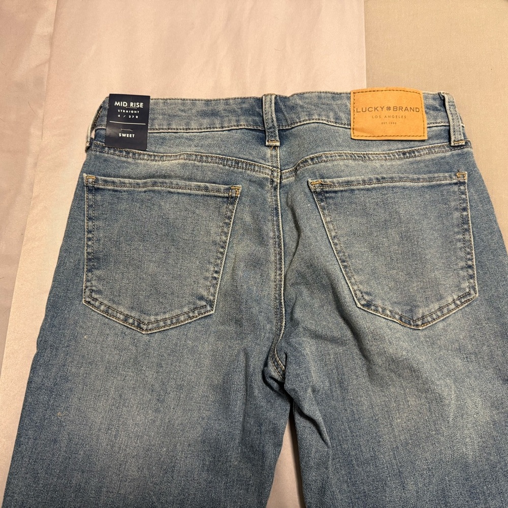 Lucky Brand Blue Straight Jeans with Classic Stitching
